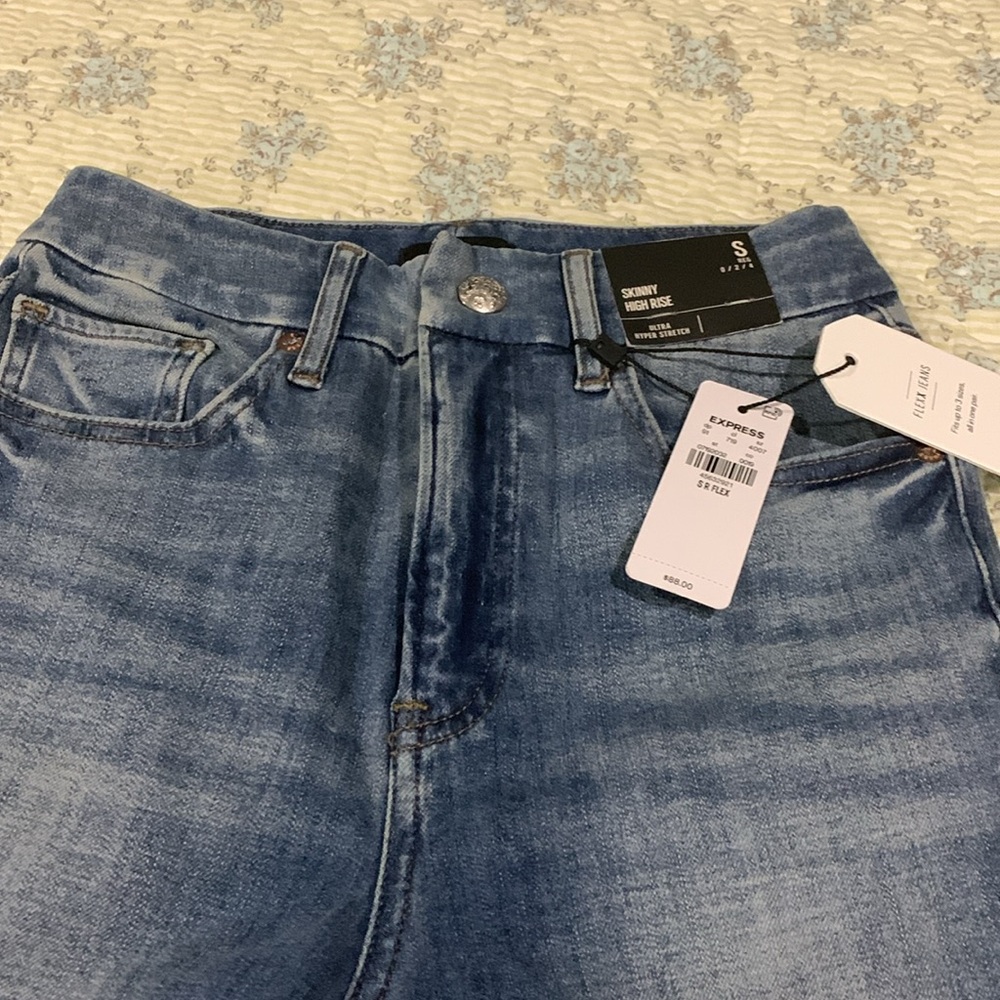 Express Skinny high rise Jeans NEW Sz S reg fits size 0 2 4 Ultra hyper stretch - Picture 2 of 7